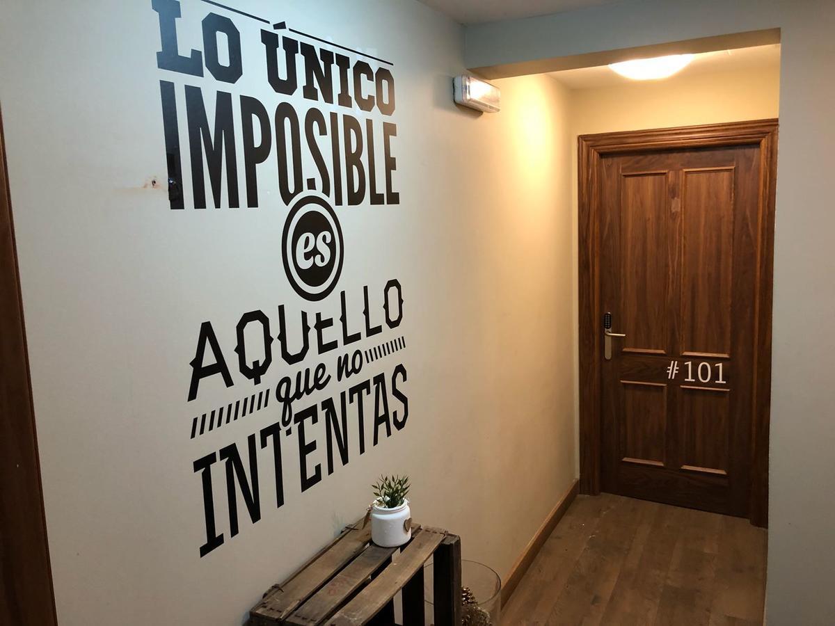 El Camino Urban Rooms Παμπλόνα Εξωτερικό φωτογραφία